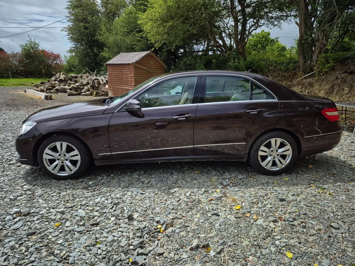 Mercedes-Benz E-Class 2013 - Image 1