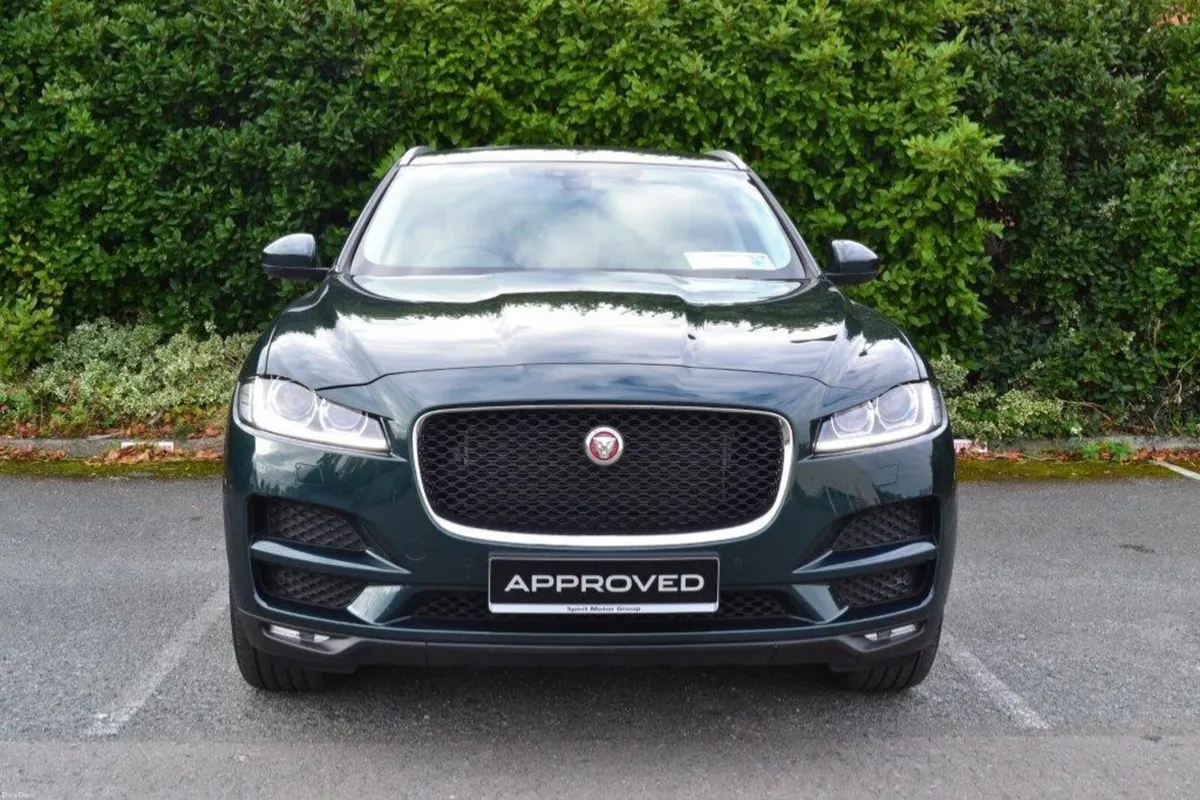 Jaguar F-Pace 2017 - Image 1