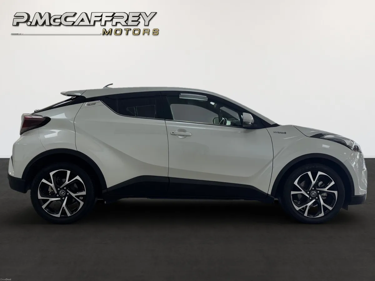 2017 Toyota C-HR Luna Sport Leather Reversing Came - Image 4