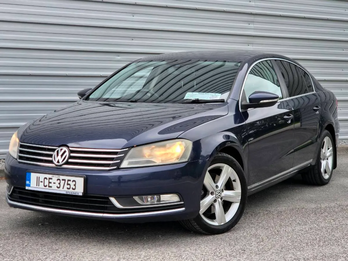 Passat 2011 Very Clean, Driving perfect - Image 2
