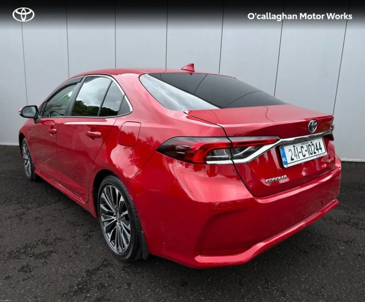 Toyota Corolla SALOON LUNA SPORT - Image 3