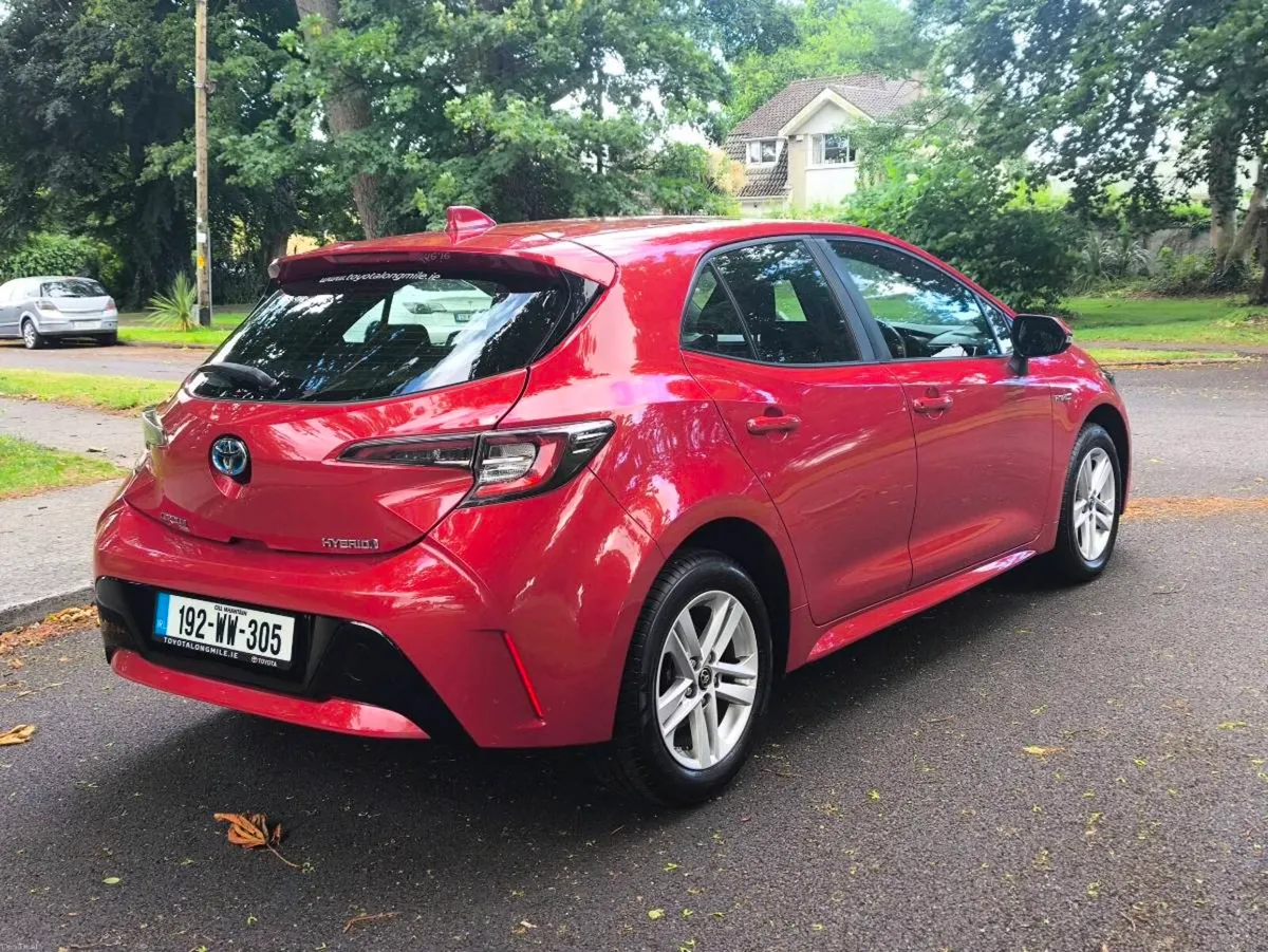 2019 COROLLA LUNA HYBRID - Image 3