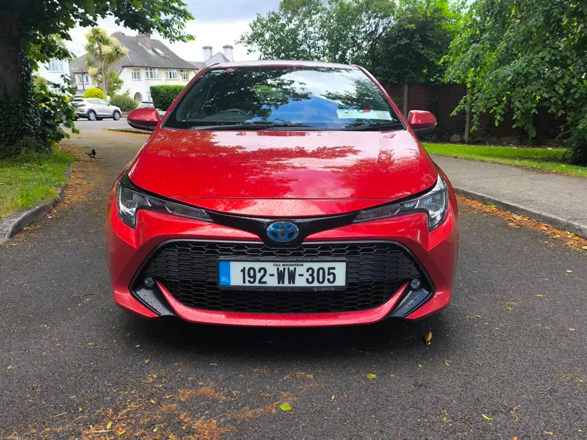2019 COROLLA LUNA HYBRID - Image 4