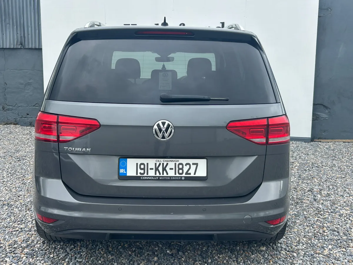Volkswagen Touran 2019 7 Seater (Highline) - Image 6