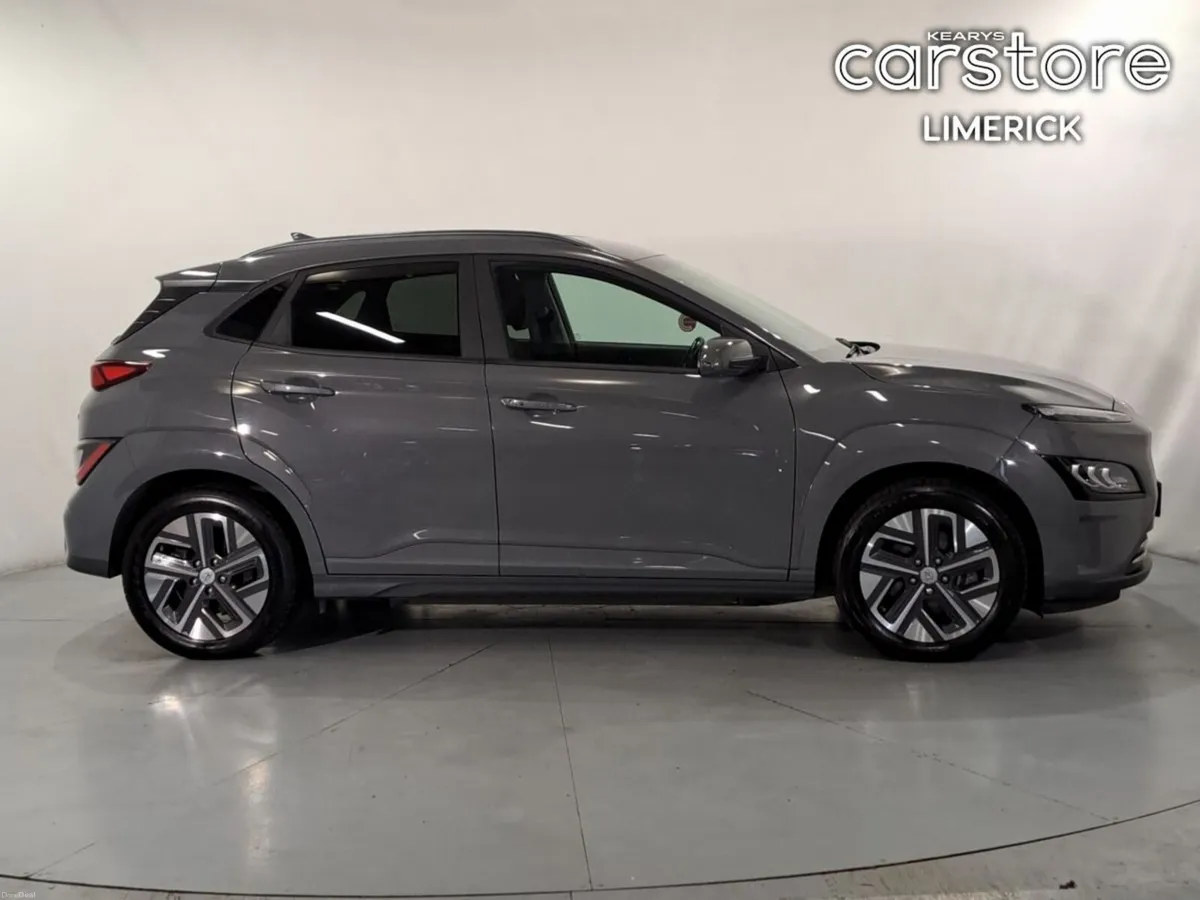 Hyundai KONA Kona Premium Ev  Premium  204 PMSM 64 - Image 2