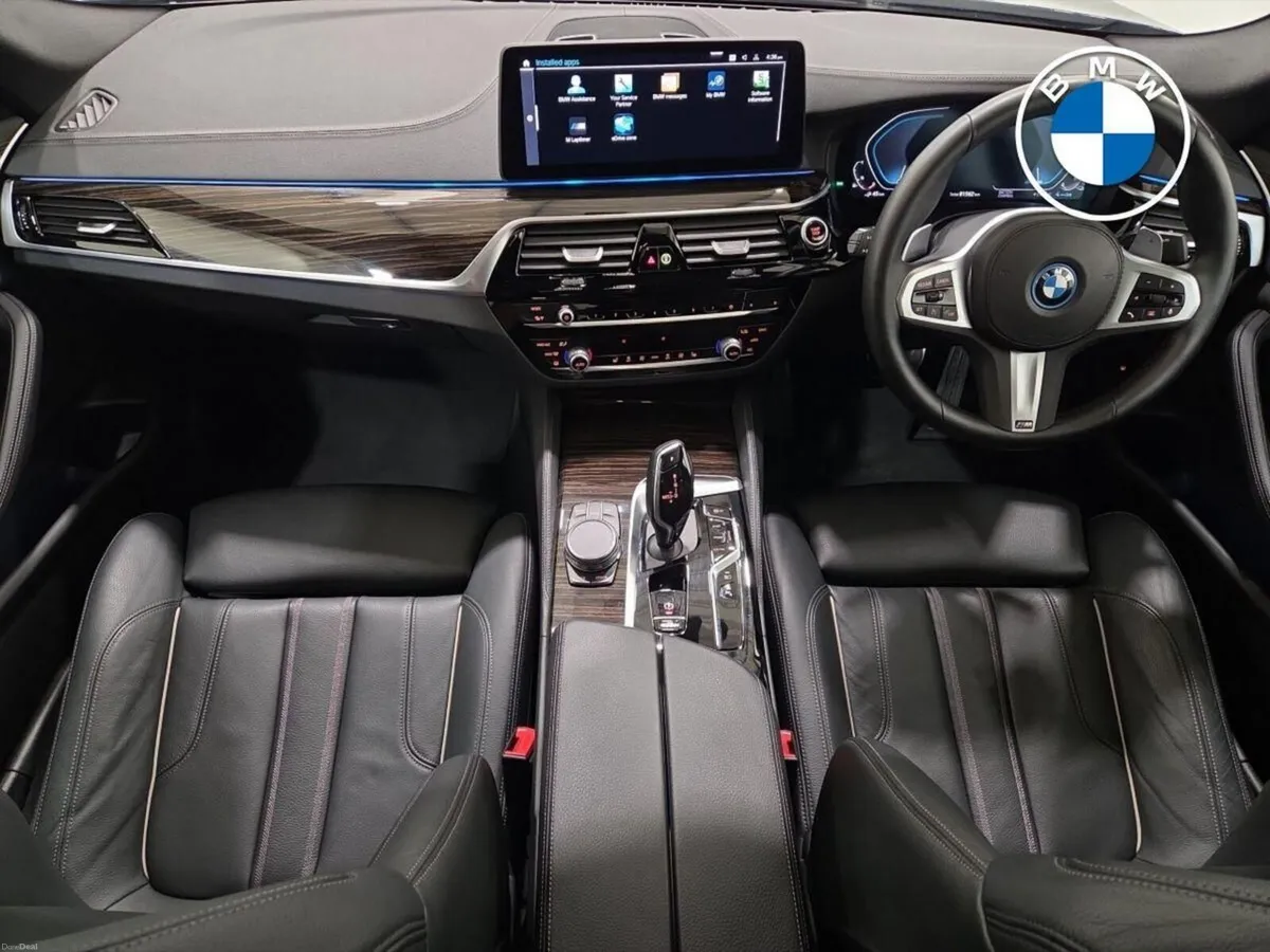 BMW 5-Series 530e M Sport Saloon - Image 4
