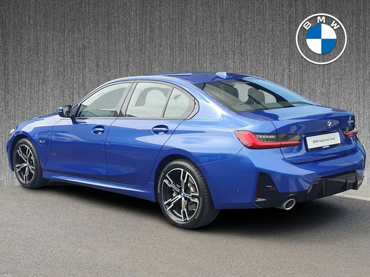BMW 3-Series 330e M Sport Saloon - Image 3