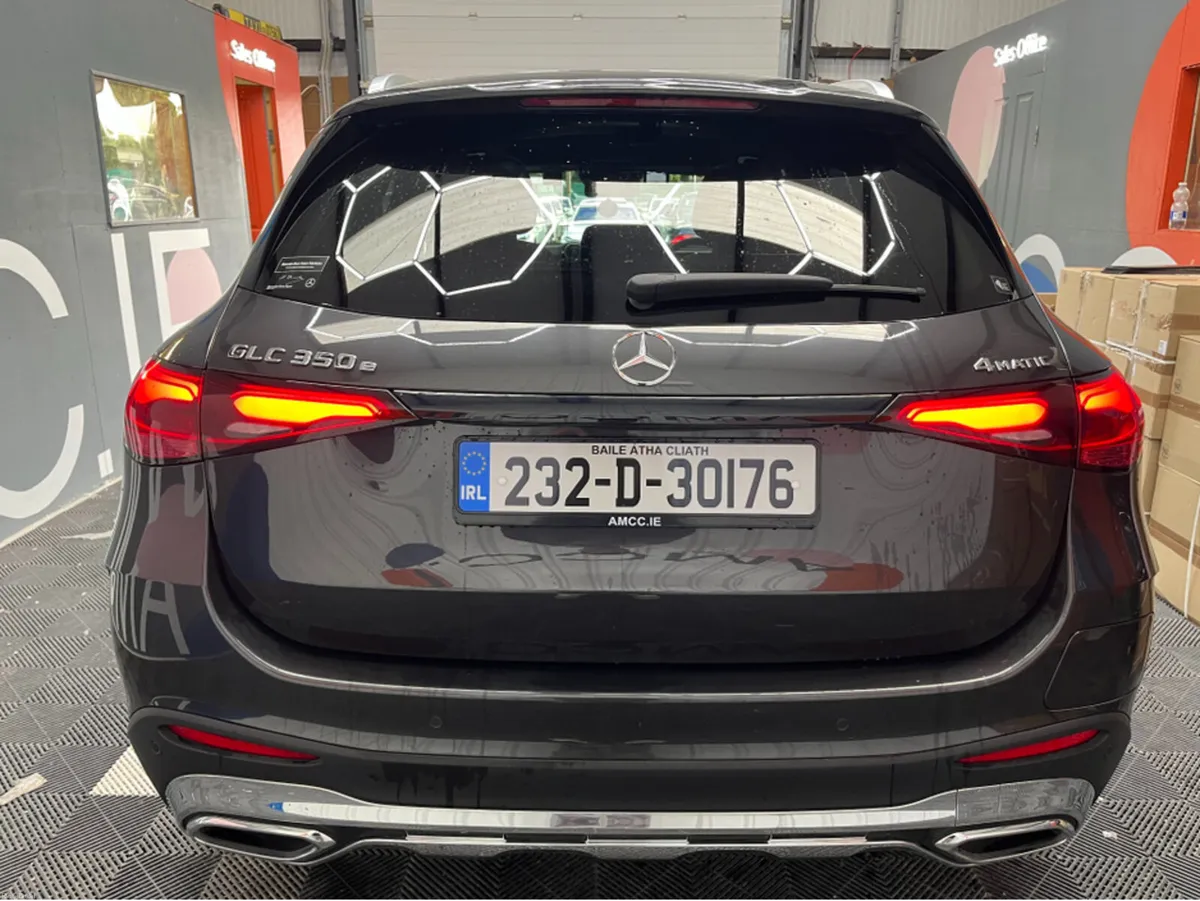 Mercedes-Benz GLC 2023 MERCEDES-BENZ GLC350E 4MATI - Image 3
