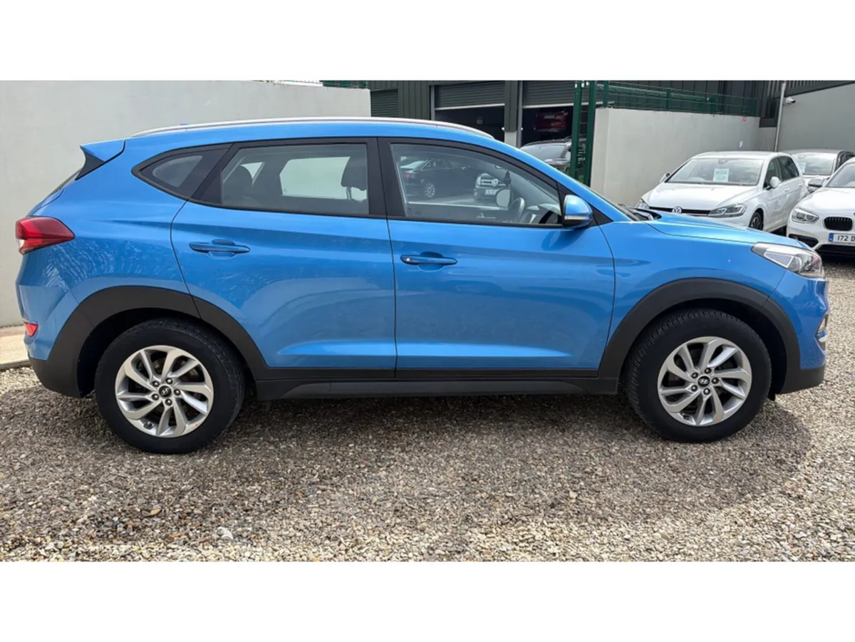 Hyundai Tucson SE NAV B-DRIVE 2WD CRDI BLUE DRIVE - Image 4