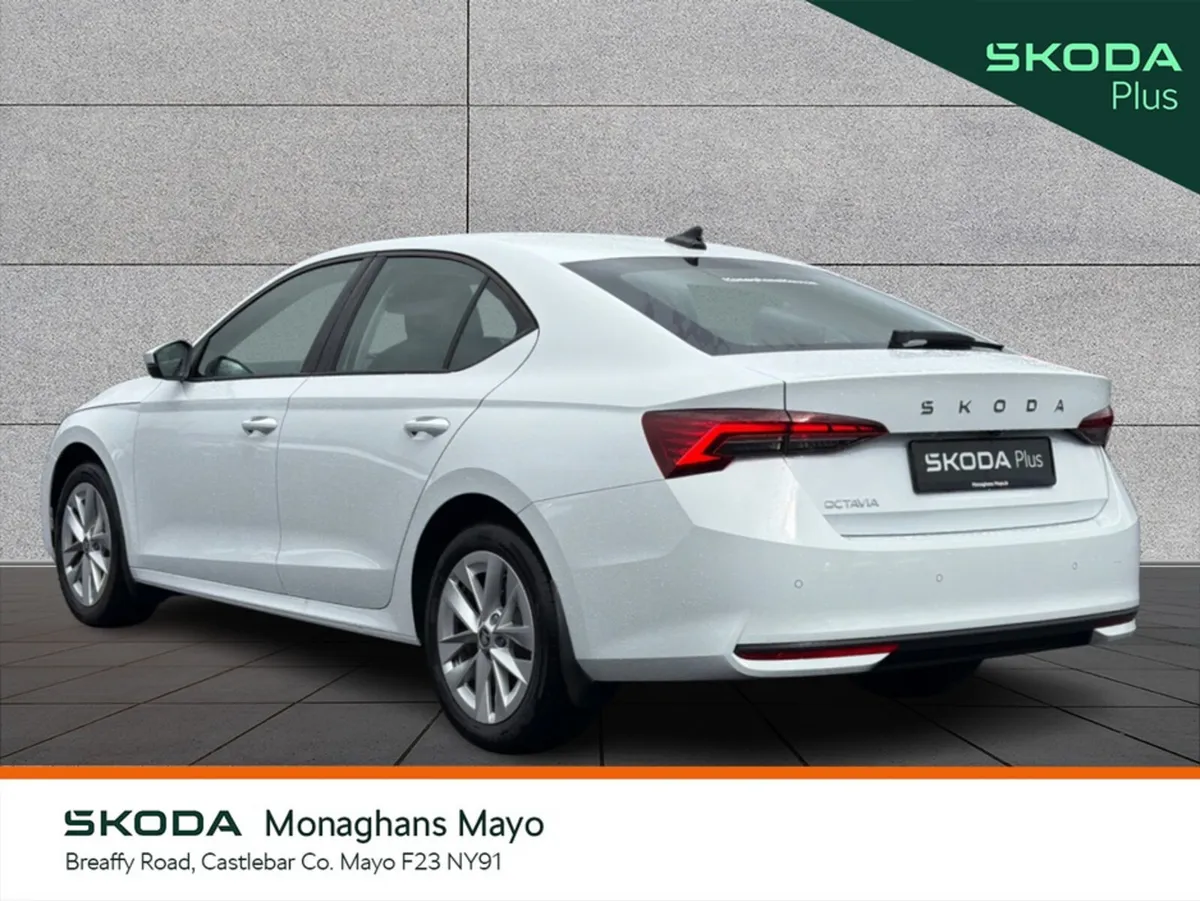 Skoda Octavia SELECTION 1.5 TSI 115HP DSG 5DR - Image 3