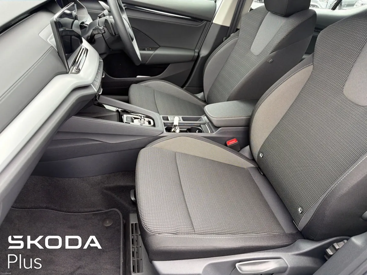 Skoda Octavia SELECTION 1.5 TSI 115HP DSG 5DR - Image 4