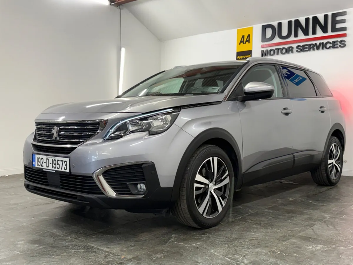 Peugeot 5008 **7 SEATS **LOW KMS **DIGITAL CLUSTER - Image 3