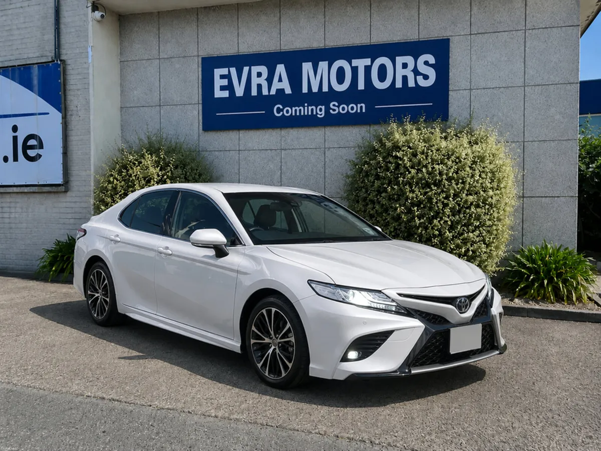Toyota Camry WS HYBRID AUTOMATIC HYBRID 2.5 PETROL