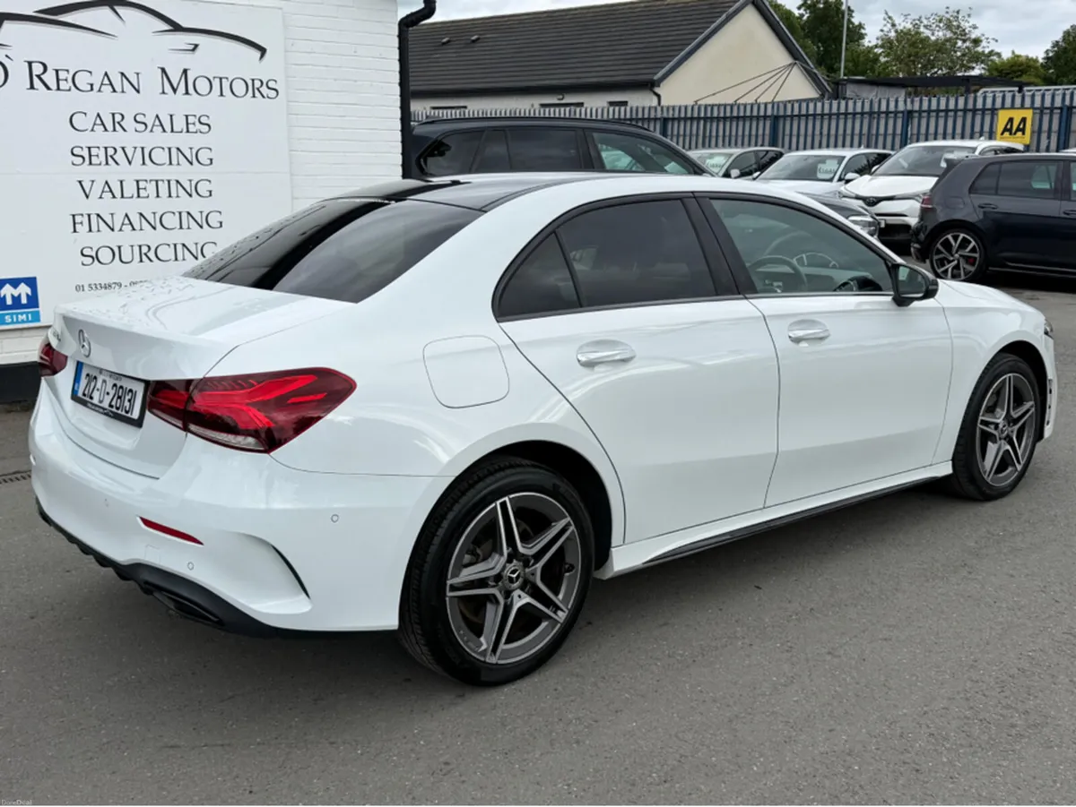 Mercedes-Benz A-Class (212)  A250E AMG LINE PREMIU - Image 3