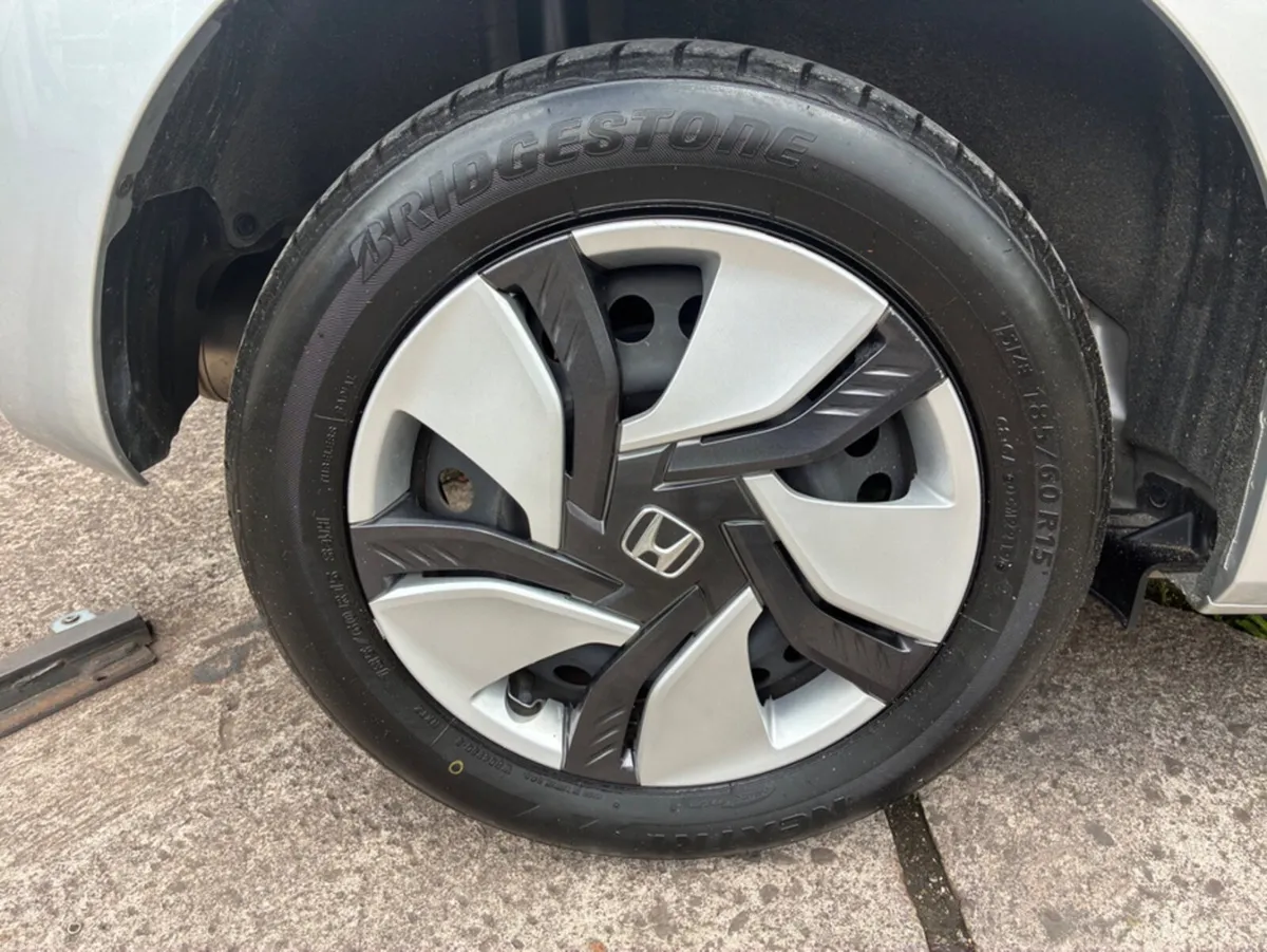 Honda Fit 1.5 petrol hybrid automatic - Image 2