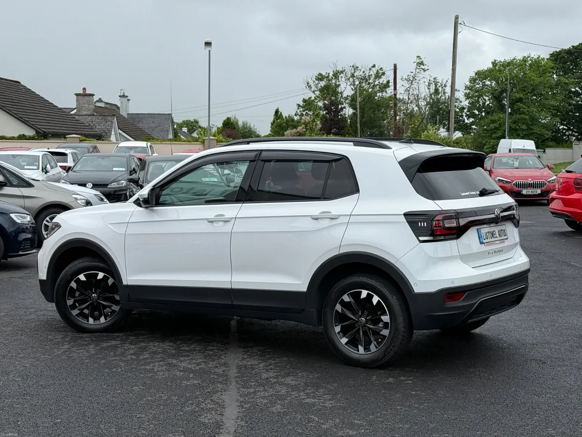 211 VW T-CROSS 1.0 PETROL AUTOMATIC - Image 3
