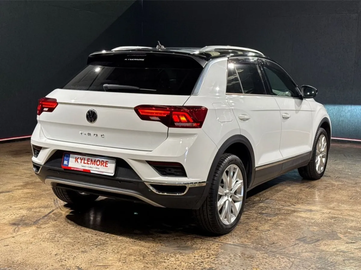 Volkswagen T-Roc 2.0 TDI SPORTS - BLACK HALF LEATH - Image 4