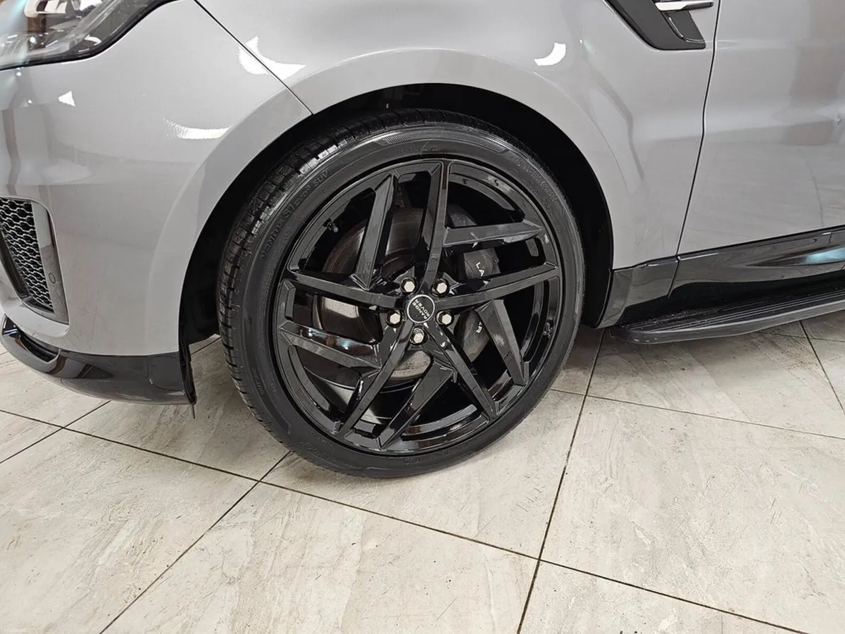 Land Rover Range Rover Sport HSE MODEL // P400E - Image 3
