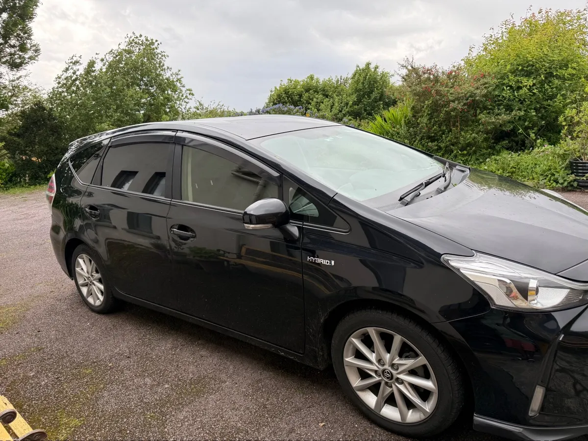 Toyota Prius 2015 - Image 4