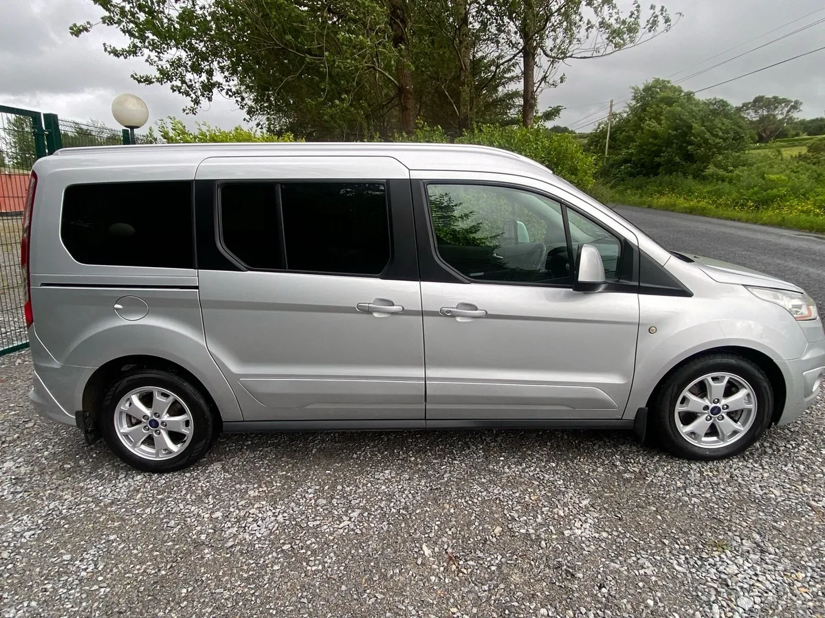 2015 (152) Ford Tourneo Connect 7 Seater - Image 2