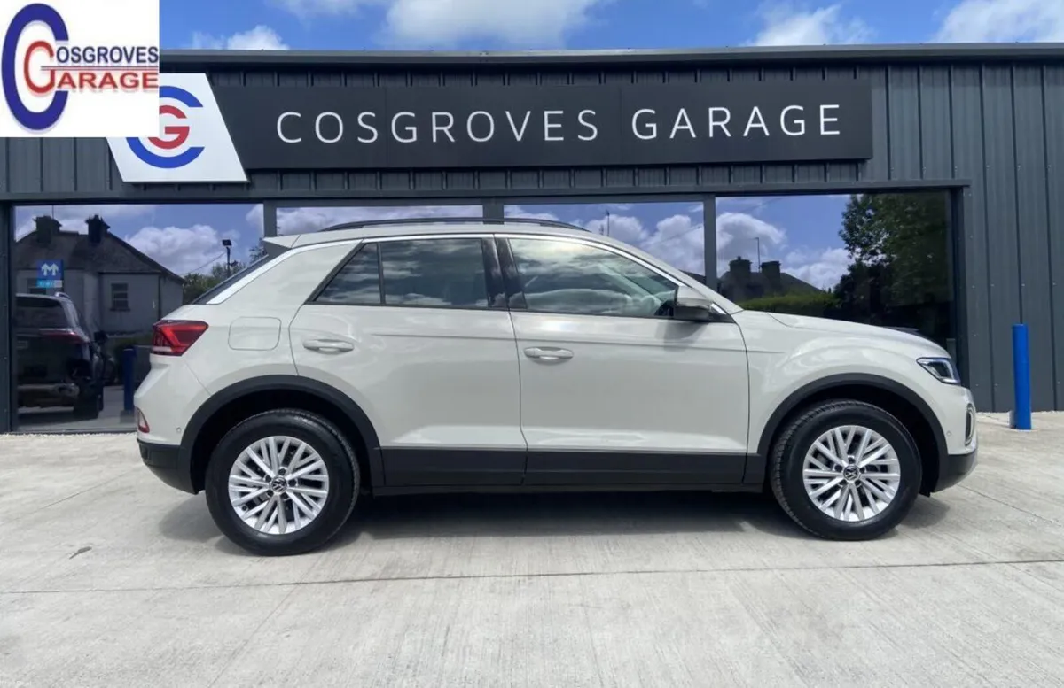 2024 Volkswagen T-Roc  1.0TSI - Image 6