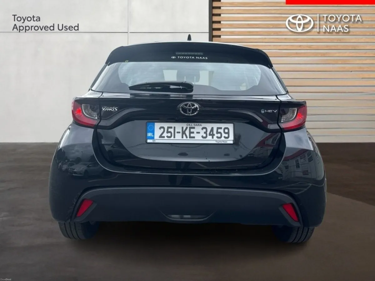Toyota Yaris *SCAPPRAGE OF €2,000 BOOK YOUR APPOIN - Image 4