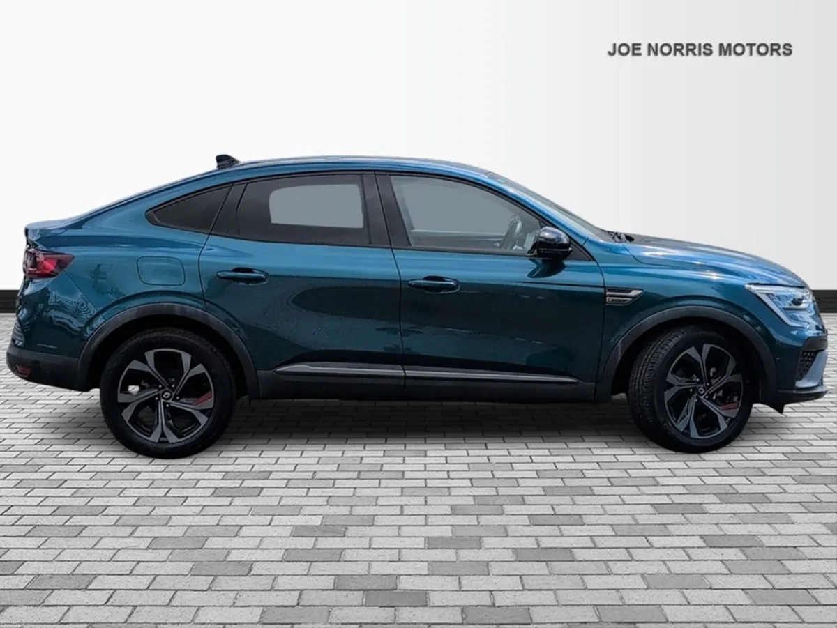 Renault Arkana R.S. Line E-Tech Hybrid Automatic - Image 4
