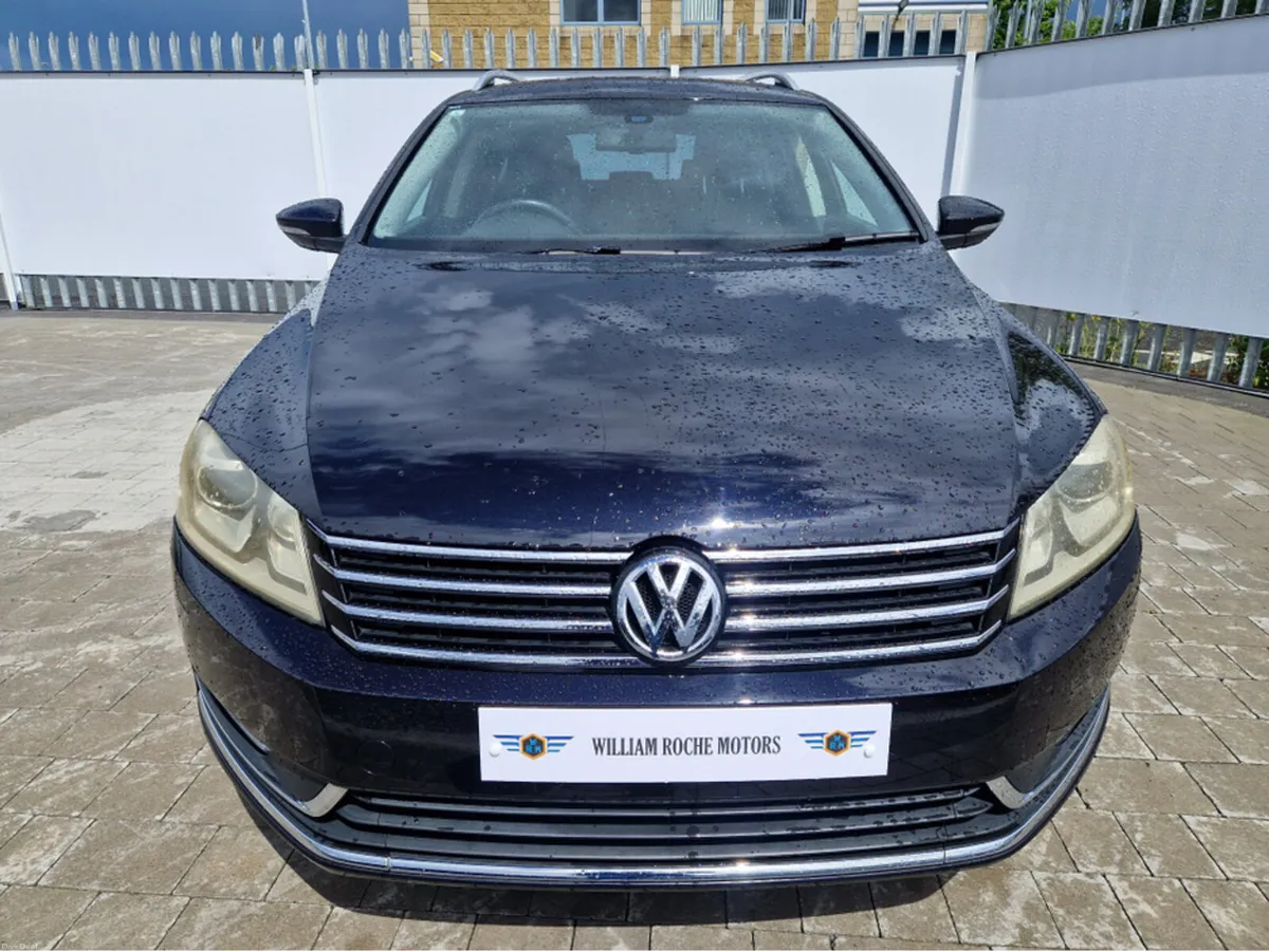 Volkswagen Passat 1.4 PETROL AUTO - Image 3