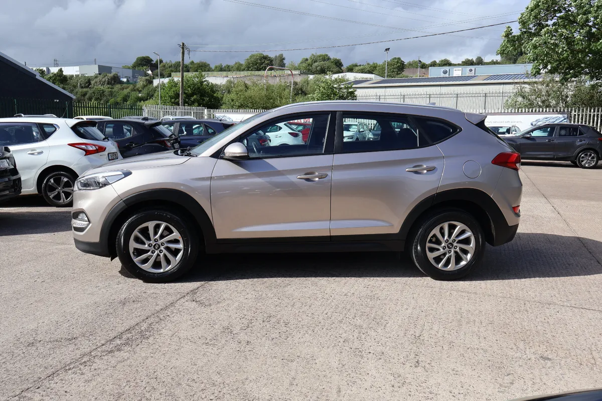 Hyundai Tucson Great Spec 12 Month NCT Exceptional - Image 6
