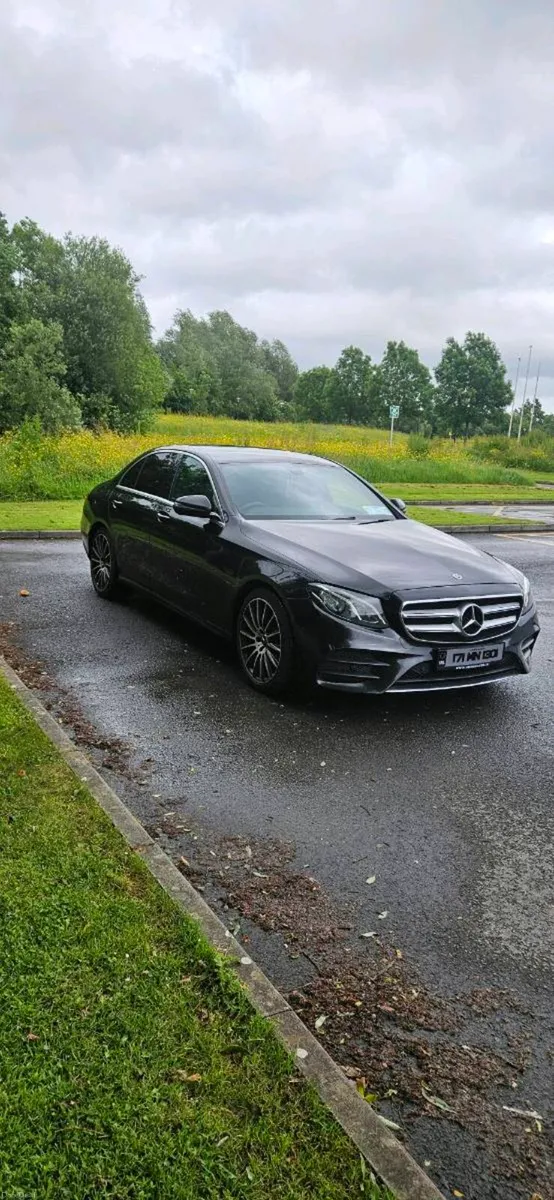Mercedes E220d AMG Line - Image 3