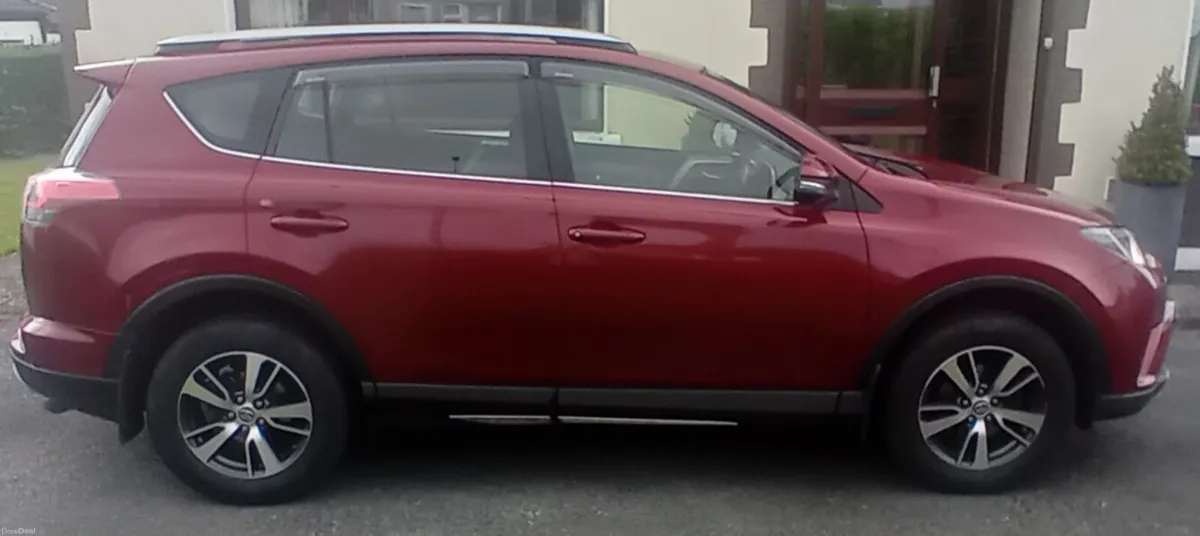 Toyota RAV4 2018 - Image 2
