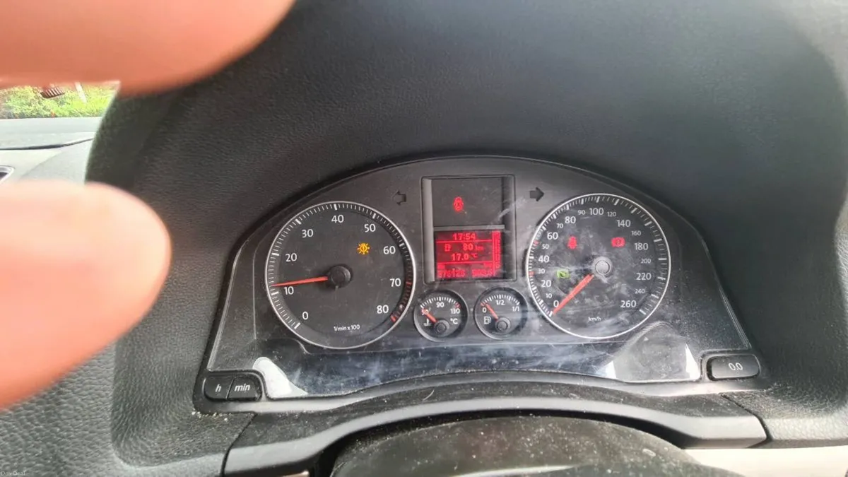 VW Golf 1.4tsi Auto - Image 4