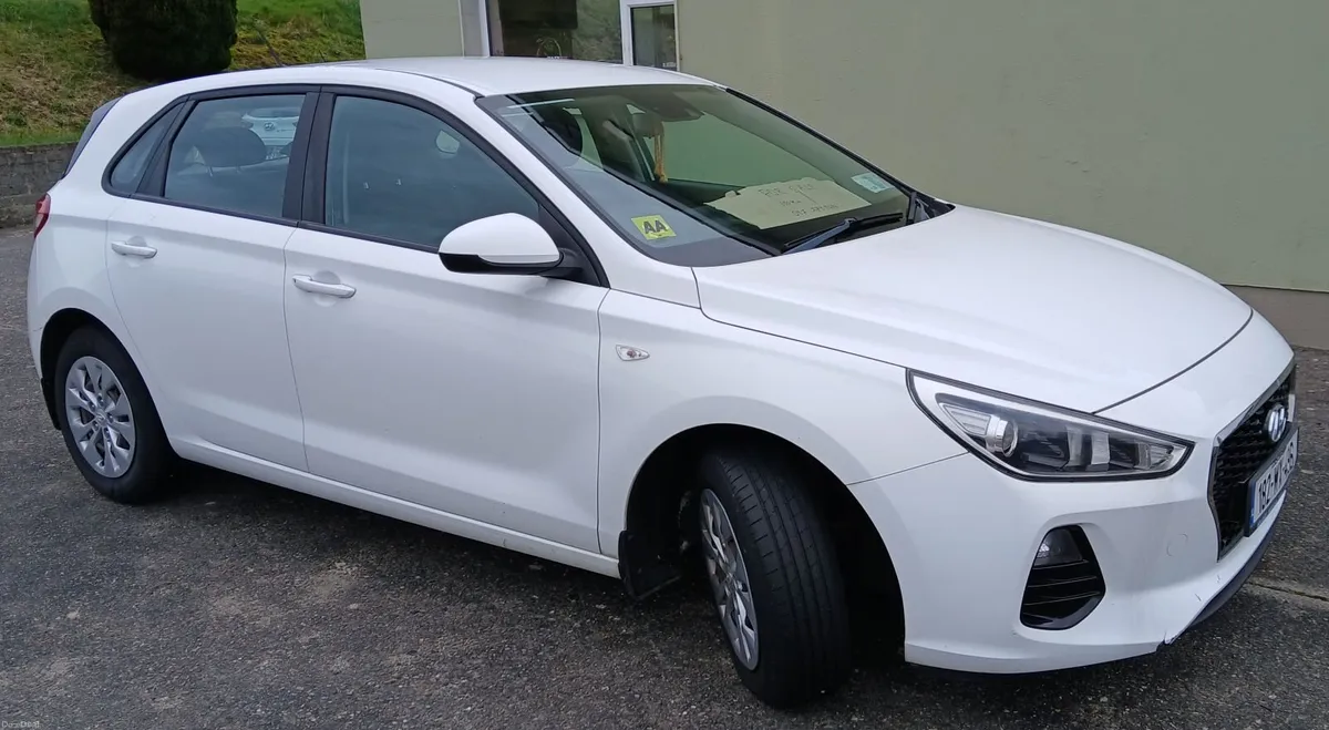 Hyundai i30 2018 1.6L Diesel - Image 5