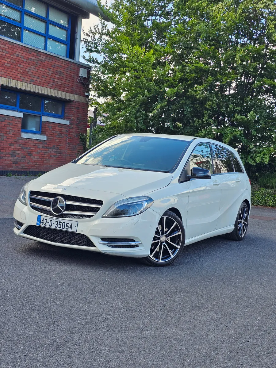 Mercedes-Benz B-Class 2014 Automatic - Image 2