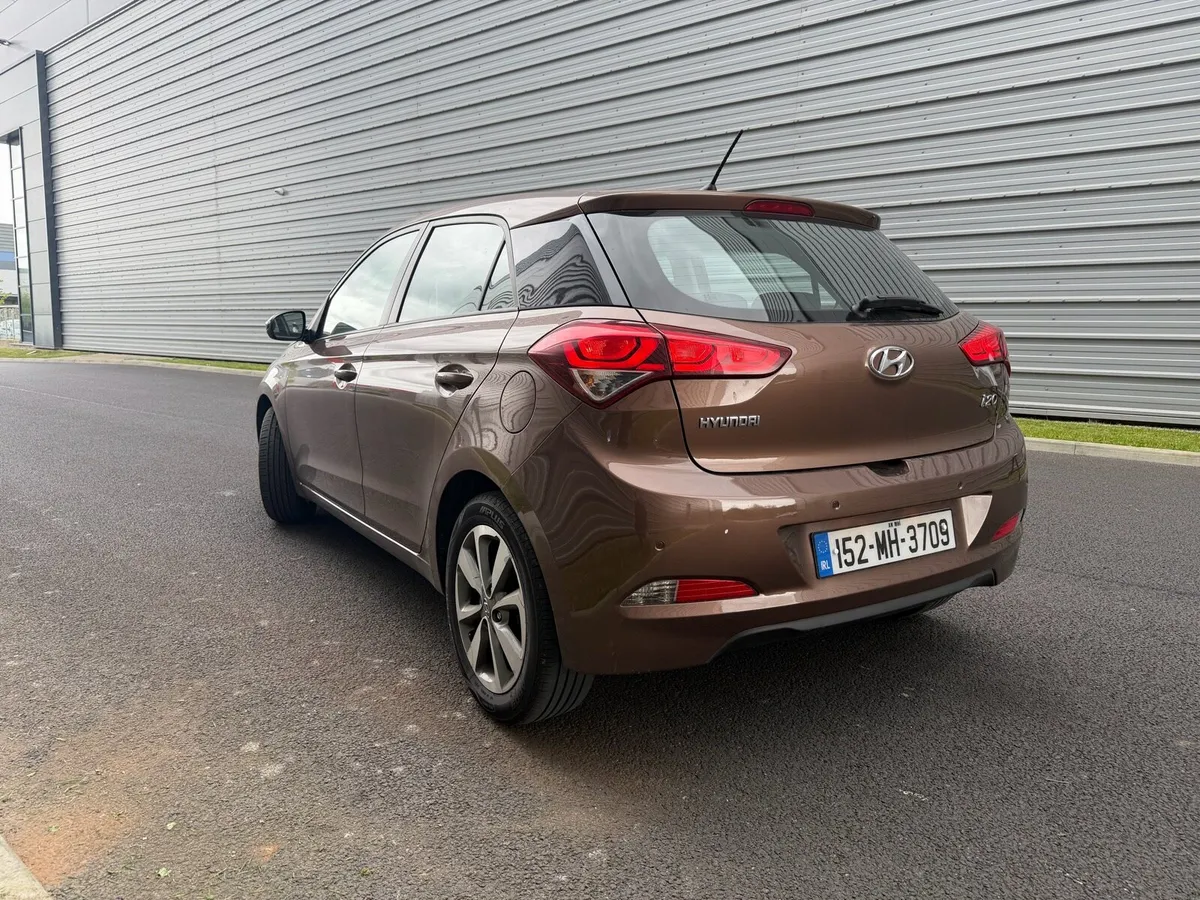 Hyundai i20 2015 1.4 petrol - Image 4