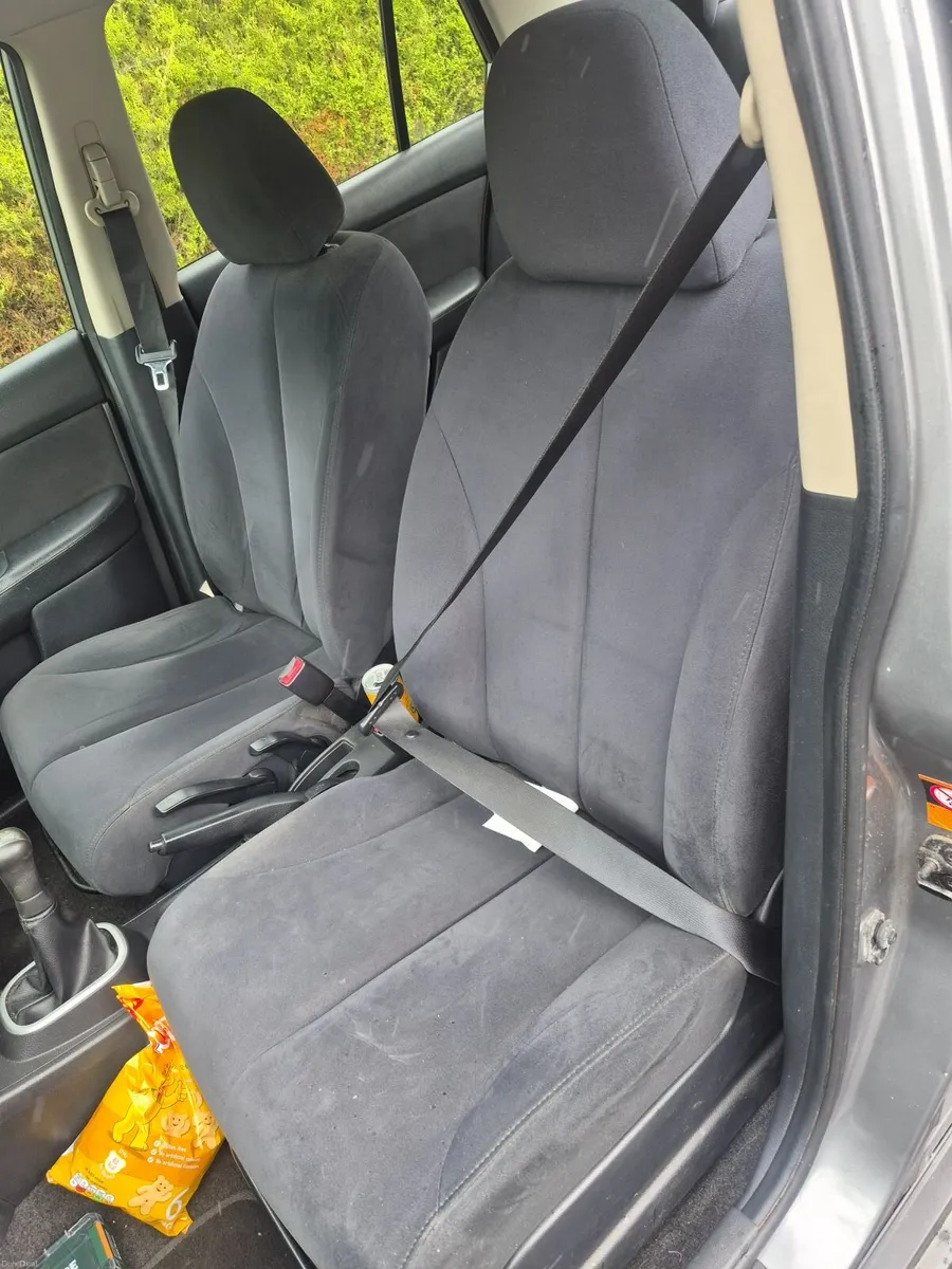 Nissan Tiida 2008 - Image 2