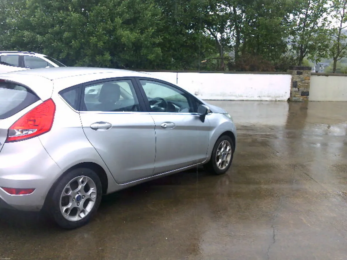 Ford Fiesta 2012--low insurance - Image 4