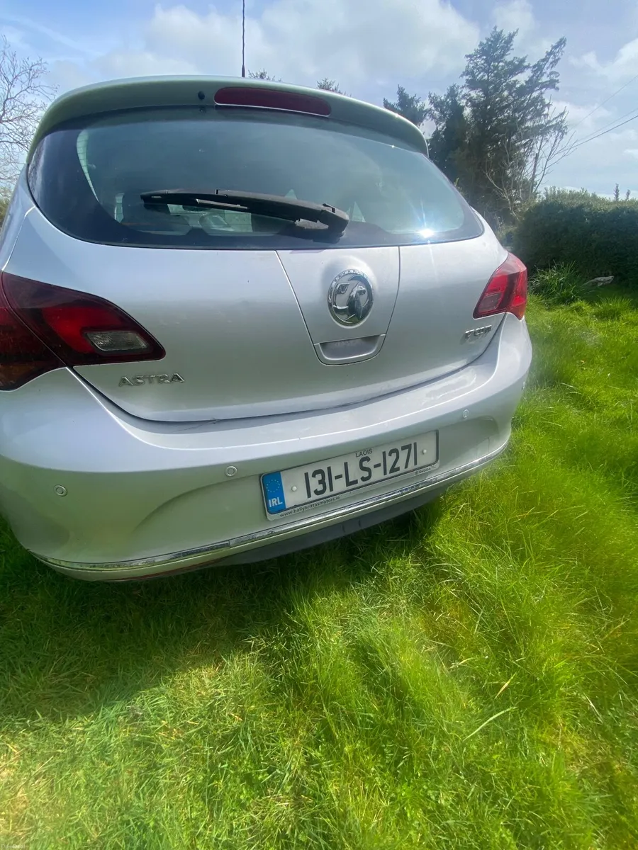 Vauxhall Astra 2013 - Image 2