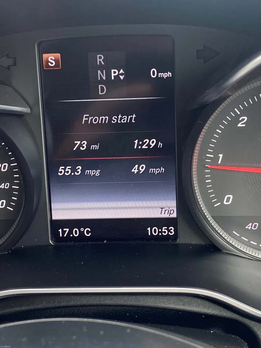 Mercedes-Benz C-Class 2017 - Image 3