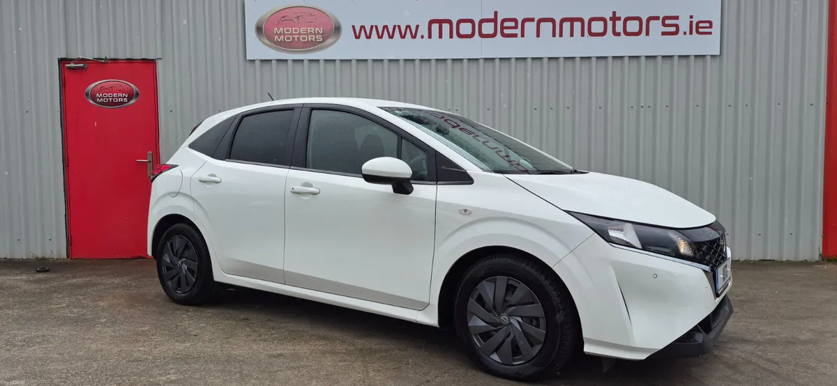 Nissan Note automatic new model e-power low kms - Image 2