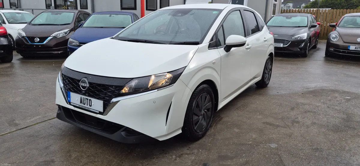 Nissan Note automatic new model e-power low kms - Image 5