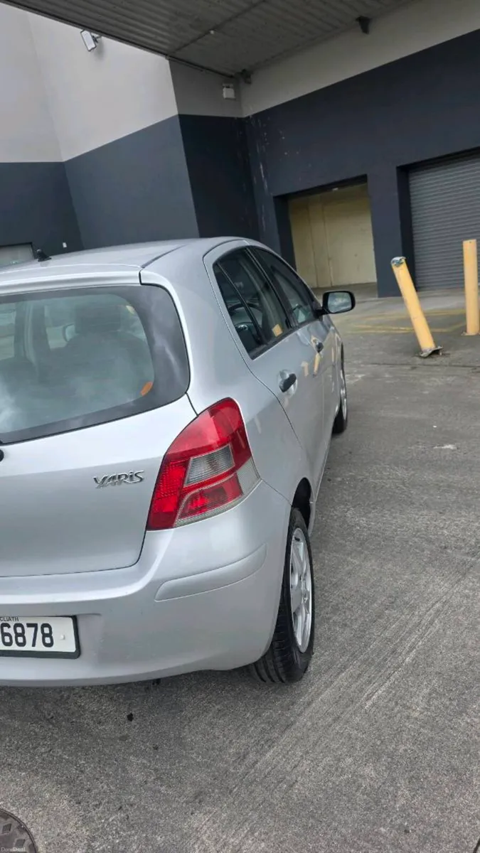 Toyota yaris - Image 4
