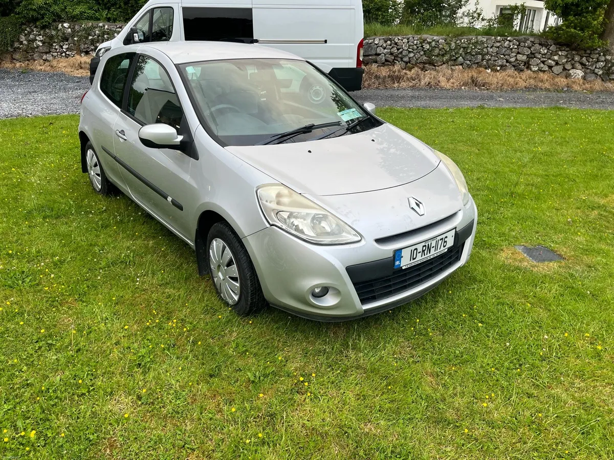 Clio for sale perfect condition full year nct test - Image 4