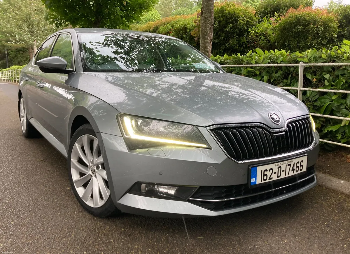 Skoda Superb 2.0 TDI 190bhp Style DSG Automatic - Image 1
