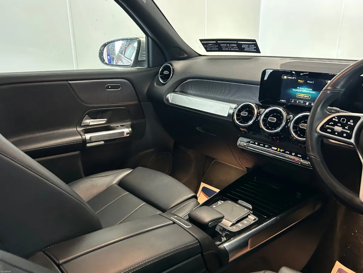 Mercedes-Benz GLB 180 D AUTO 5 5DR - Image 2