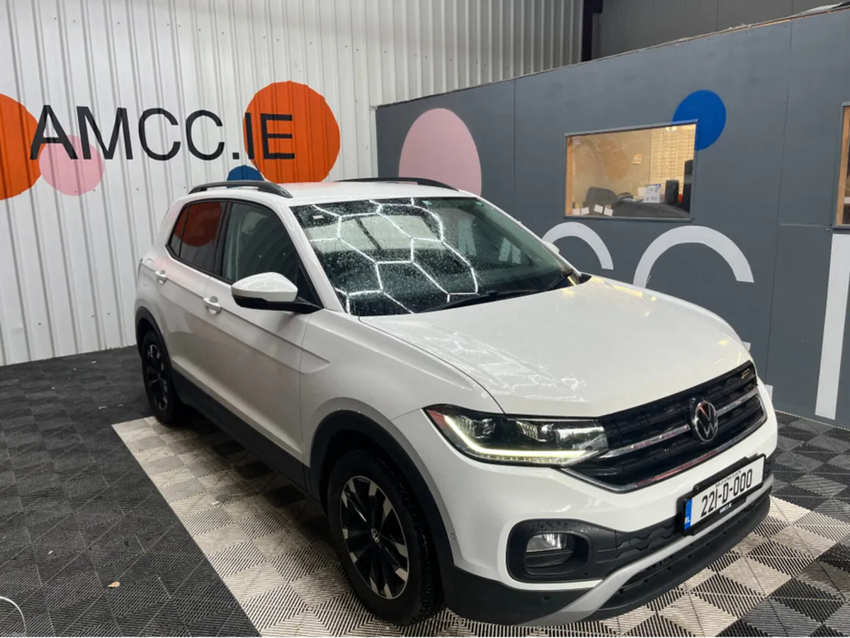 Volkswagen T-Cross 2022 VOLKSWAGEN T-CROSS TSI ACT - Image 1
