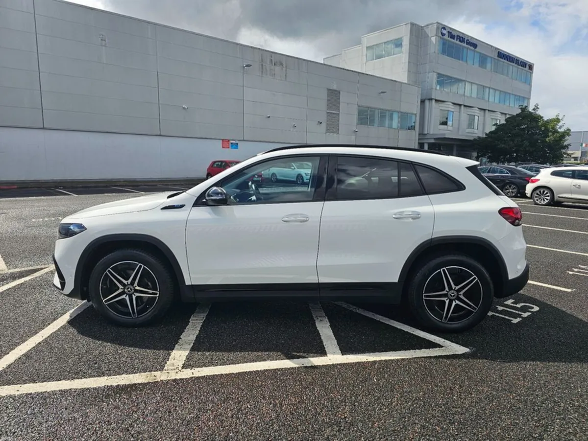 Mercedes-Benz EQA FULL EV, AMG LINE. LOW MILEAGE, - Image 5