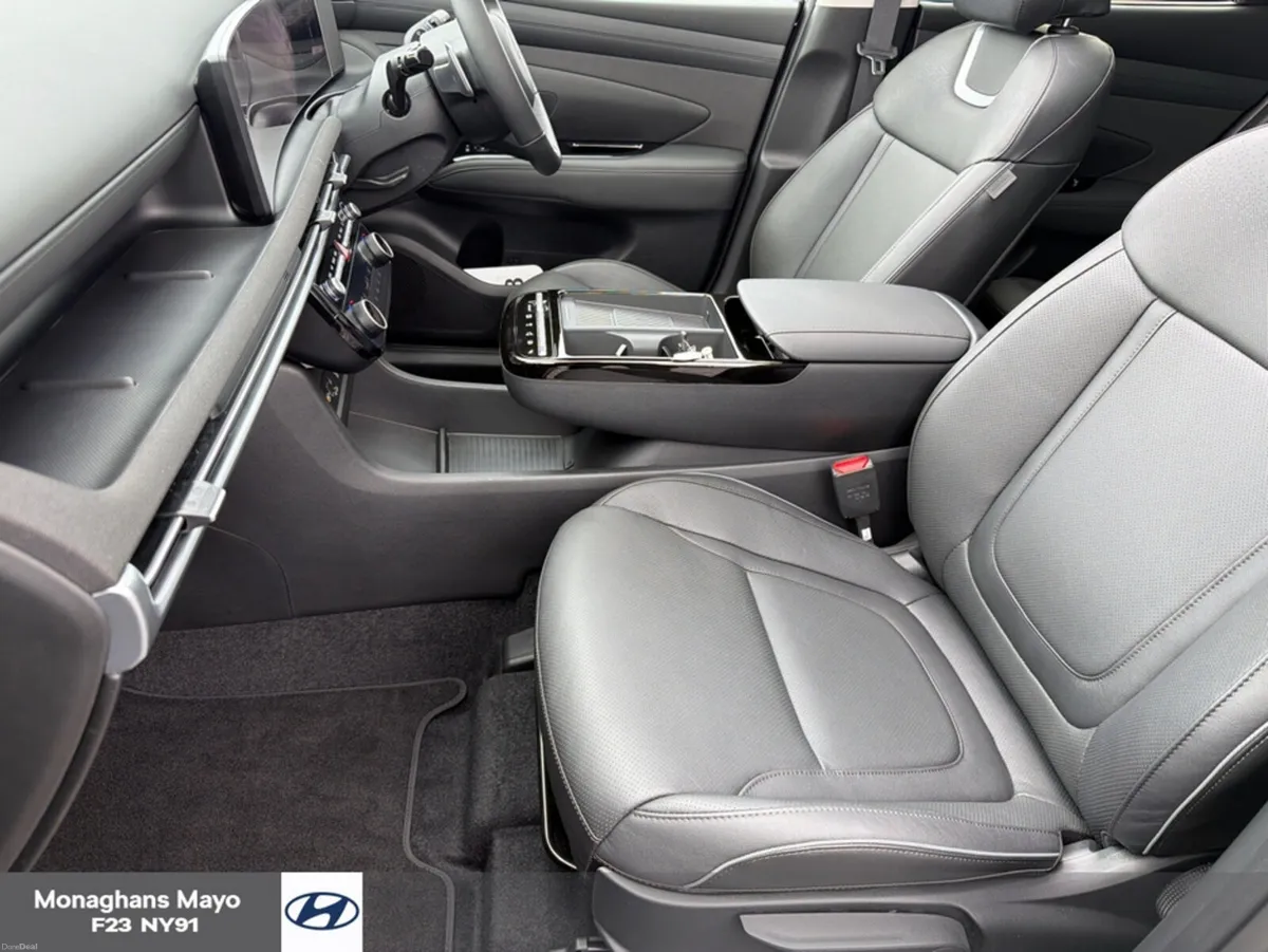 Hyundai Tucson PLATINUM 1.6 PETROL PLUG IN HYBRID - Image 4