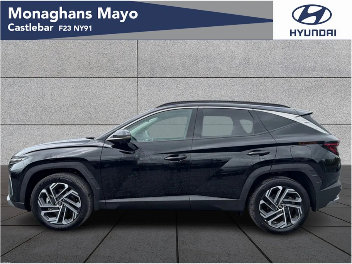 Hyundai Tucson PLATINUM 1.6 PETROL PLUG IN HYBRID - Image 6