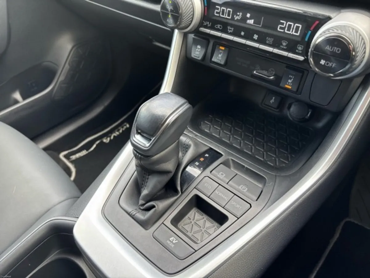 Toyota RAV4 - Sol Edition -2.5 Hybrid - Auto Only - Image 4